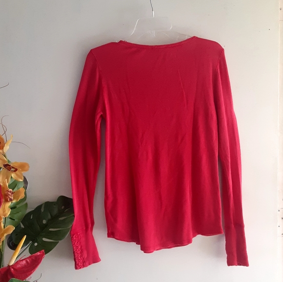 LUCKY BRAND Red EUC Medium Long Sleeves Scoop Neck Top - Picture 11 of 12